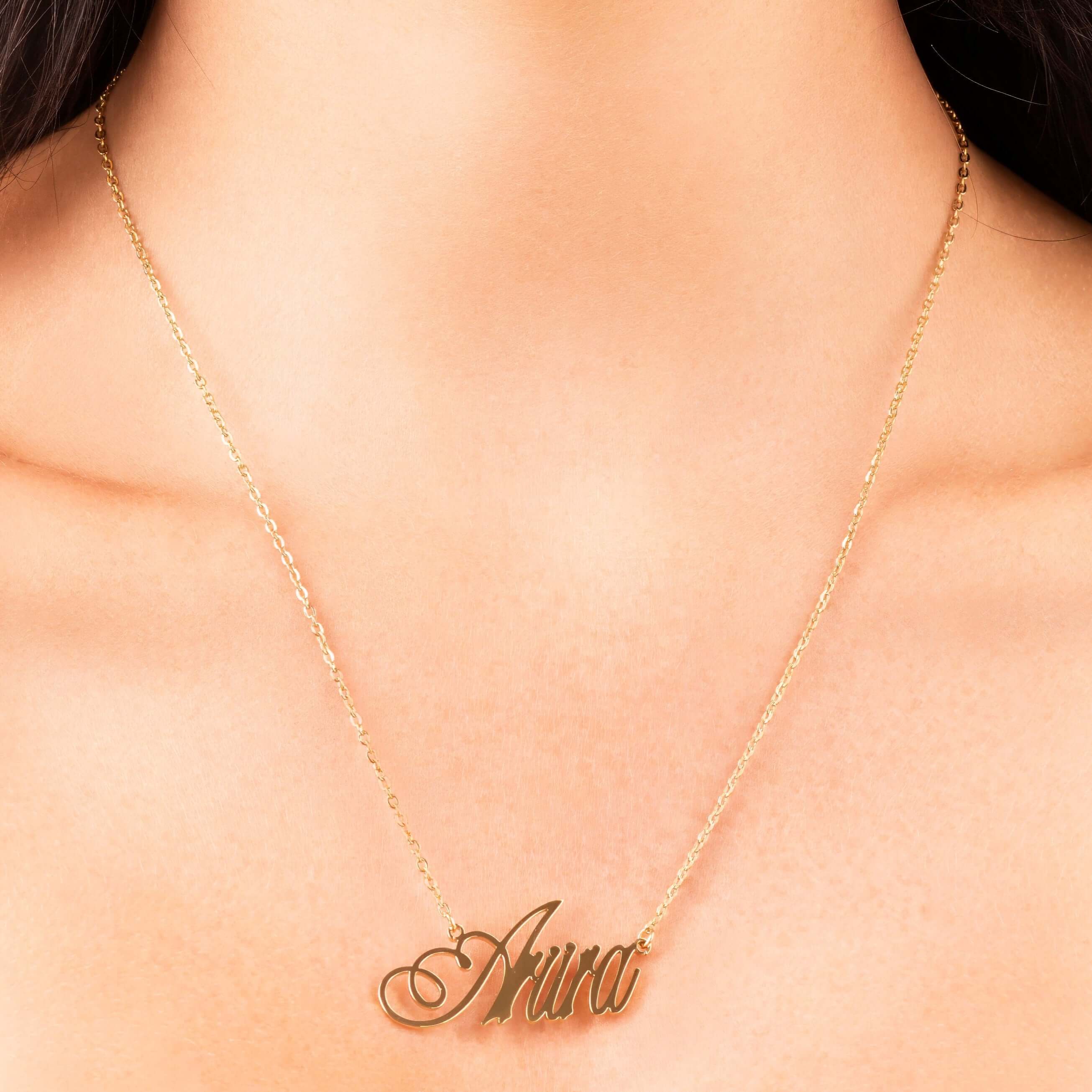 Custom name necklace featuring the name 'Arua' in elegant gold script, perfect for personalized women's jewelry.