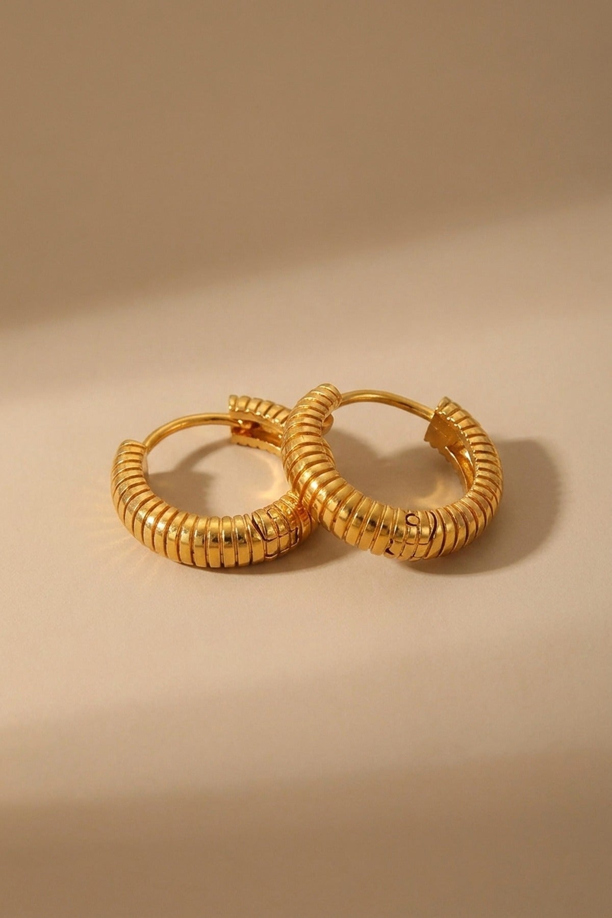 gold Shabt Classic Minimalist Twist Earrings