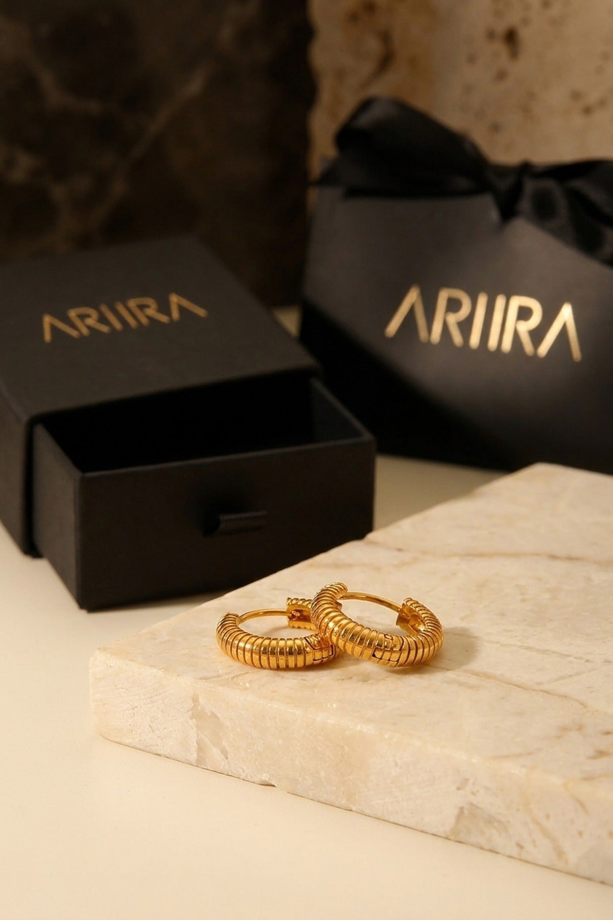 gold Shabt Classic Minimalist Twist Earrings