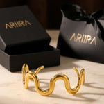 Gold Mariya Wavy Luxe Bracelet