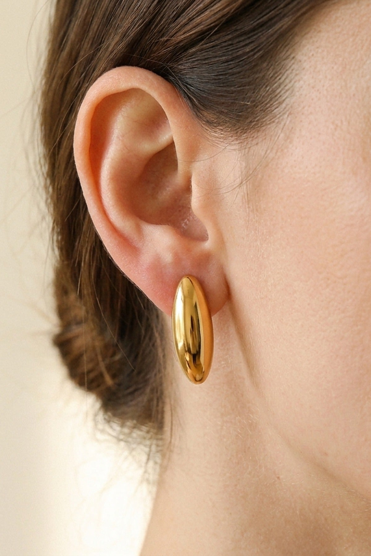 Gold Pani Smooth Water Drop Earrings