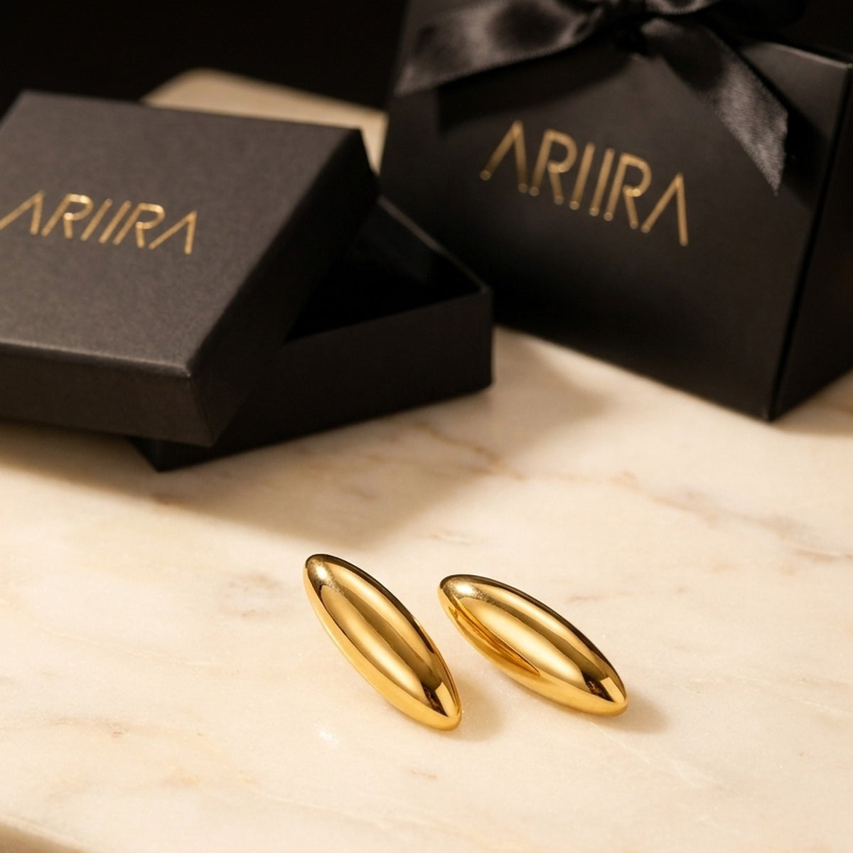 Gold Pani Smooth Water Drop Earrings