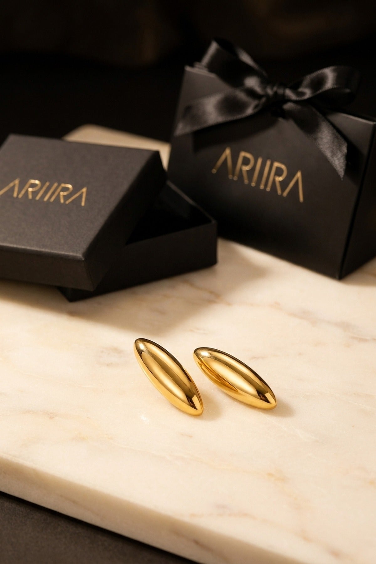 Gold Pani Smooth Water Drop Earrings