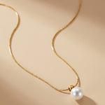Gold Zakia Minimalist Pearl Necklace