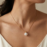 Gold Zakia Minimalist Pearl Necklace