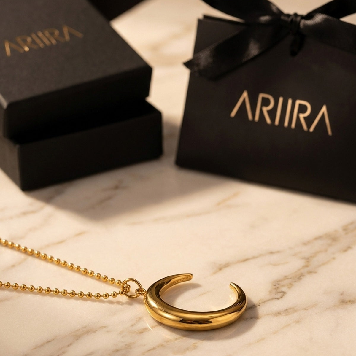 Gold Chand Luxe Moon Necklace