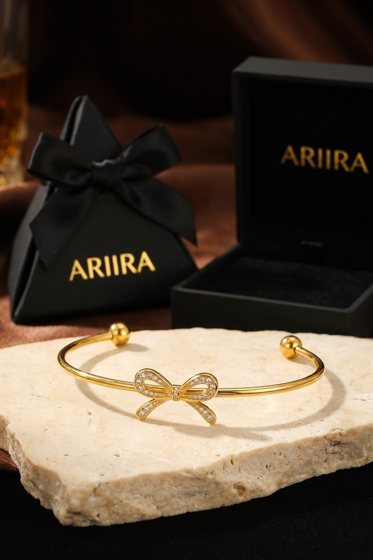 Javia Luxe Bow Adjustable Bracelet packaging