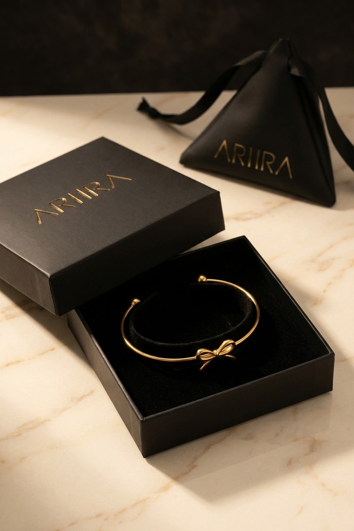 Javia Luxe Bow Adjustable Bracelet packaging