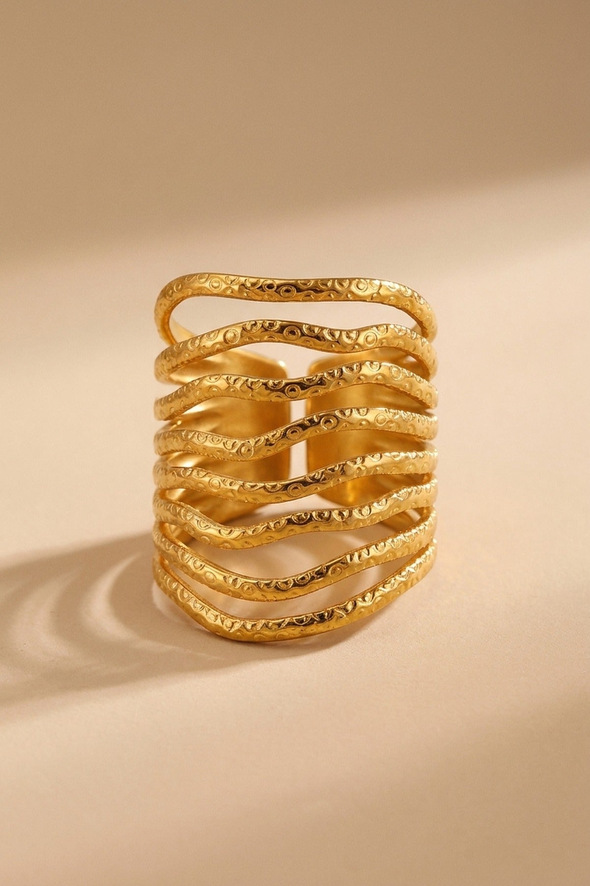 gold Kiia Retro Chunky Ring