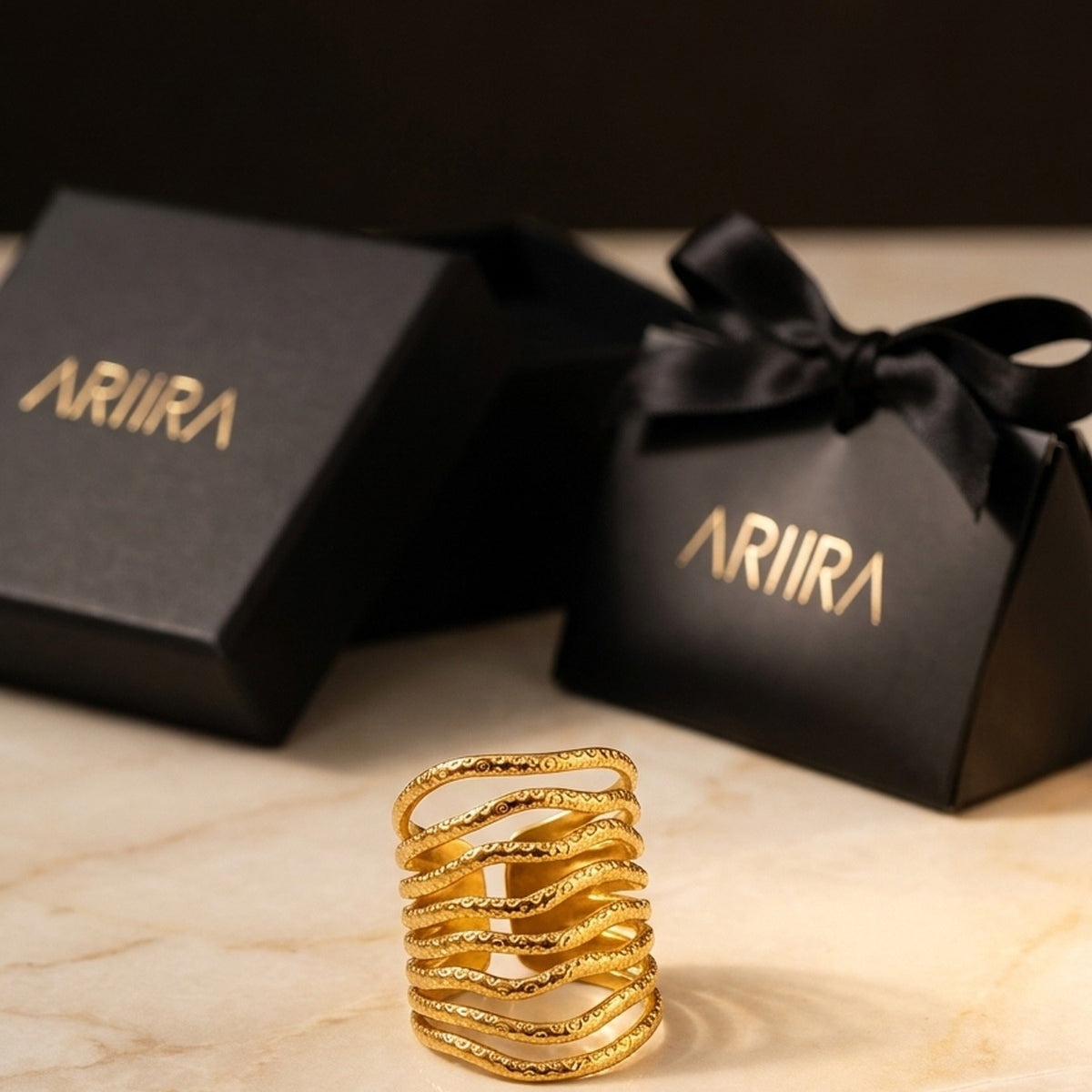 gold Kiia Retro Chunky Ring