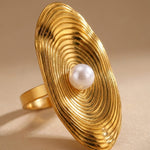 gold Verai Minimalist Oval Ring