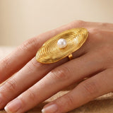 gold Verai Minimalist Oval Ring