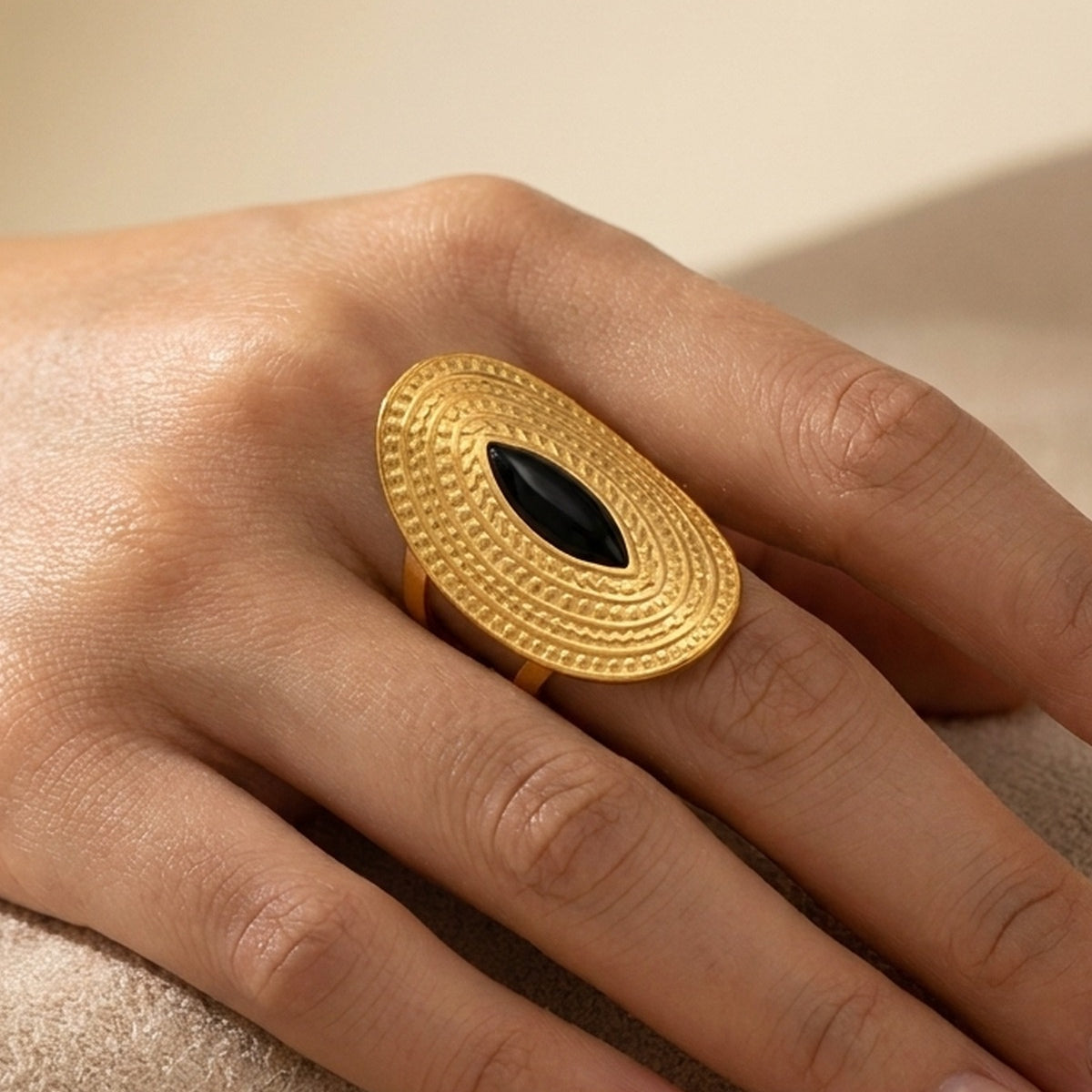 Gold Emaar Oval Open Ring