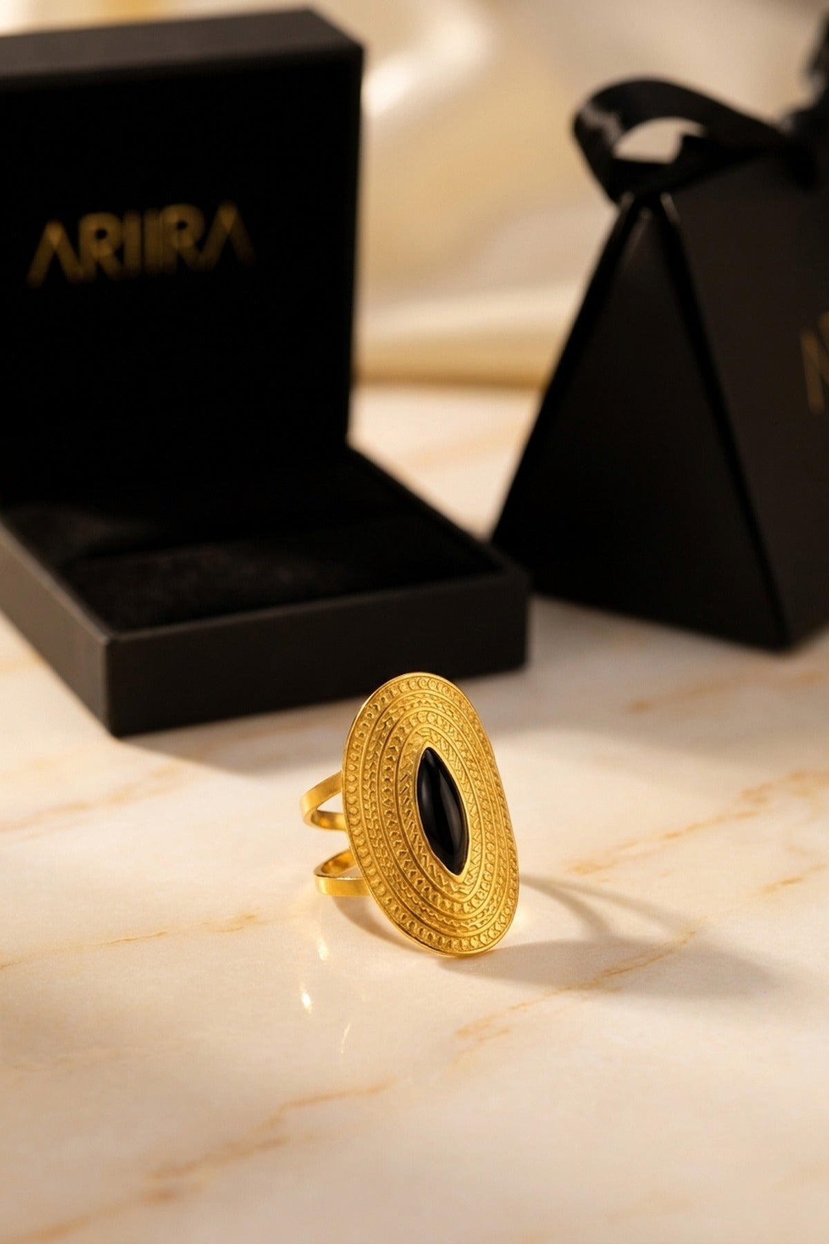 Emaar Oval Open Ring packaging