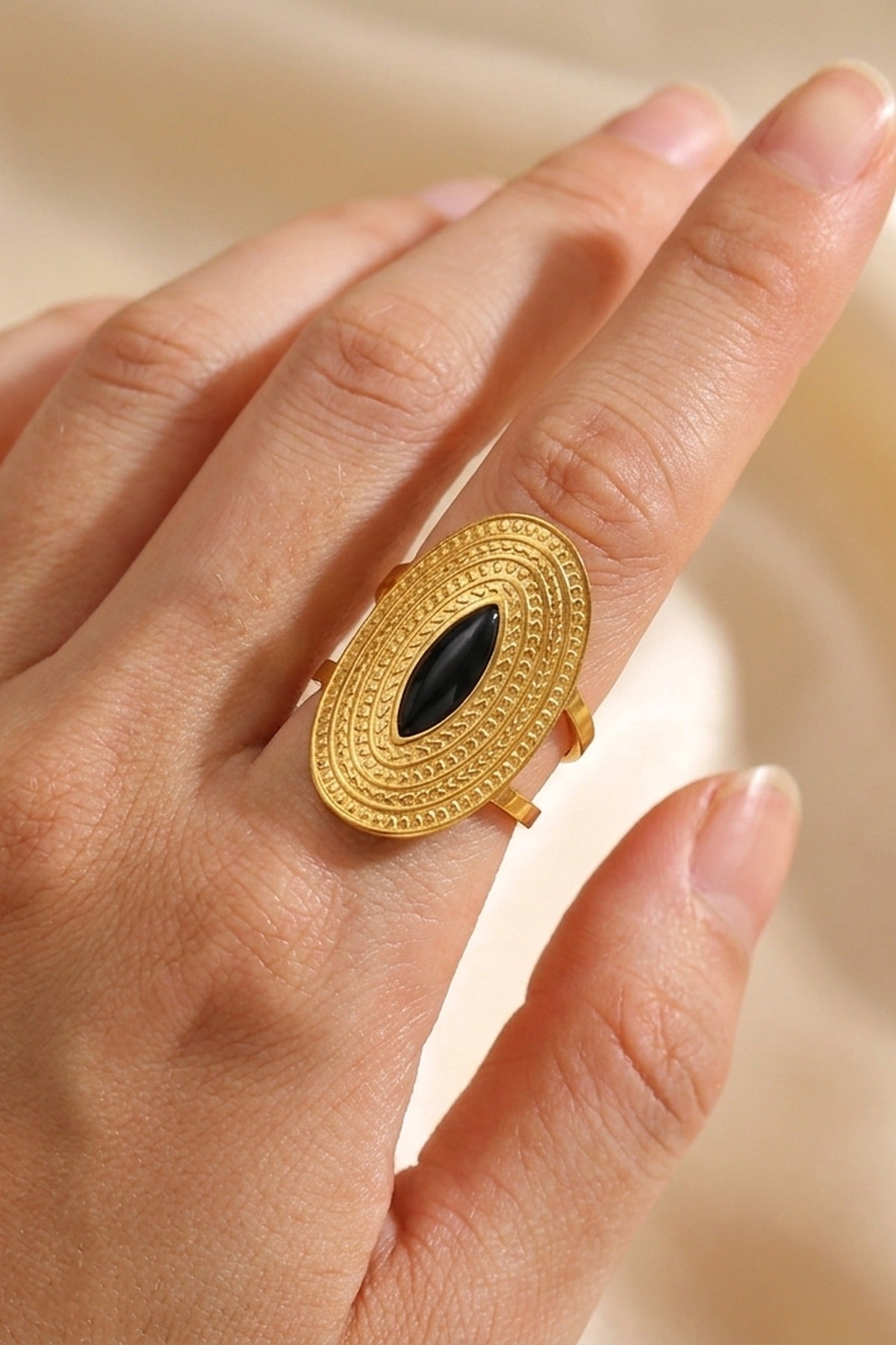 Black Emaar Oval Open Ring