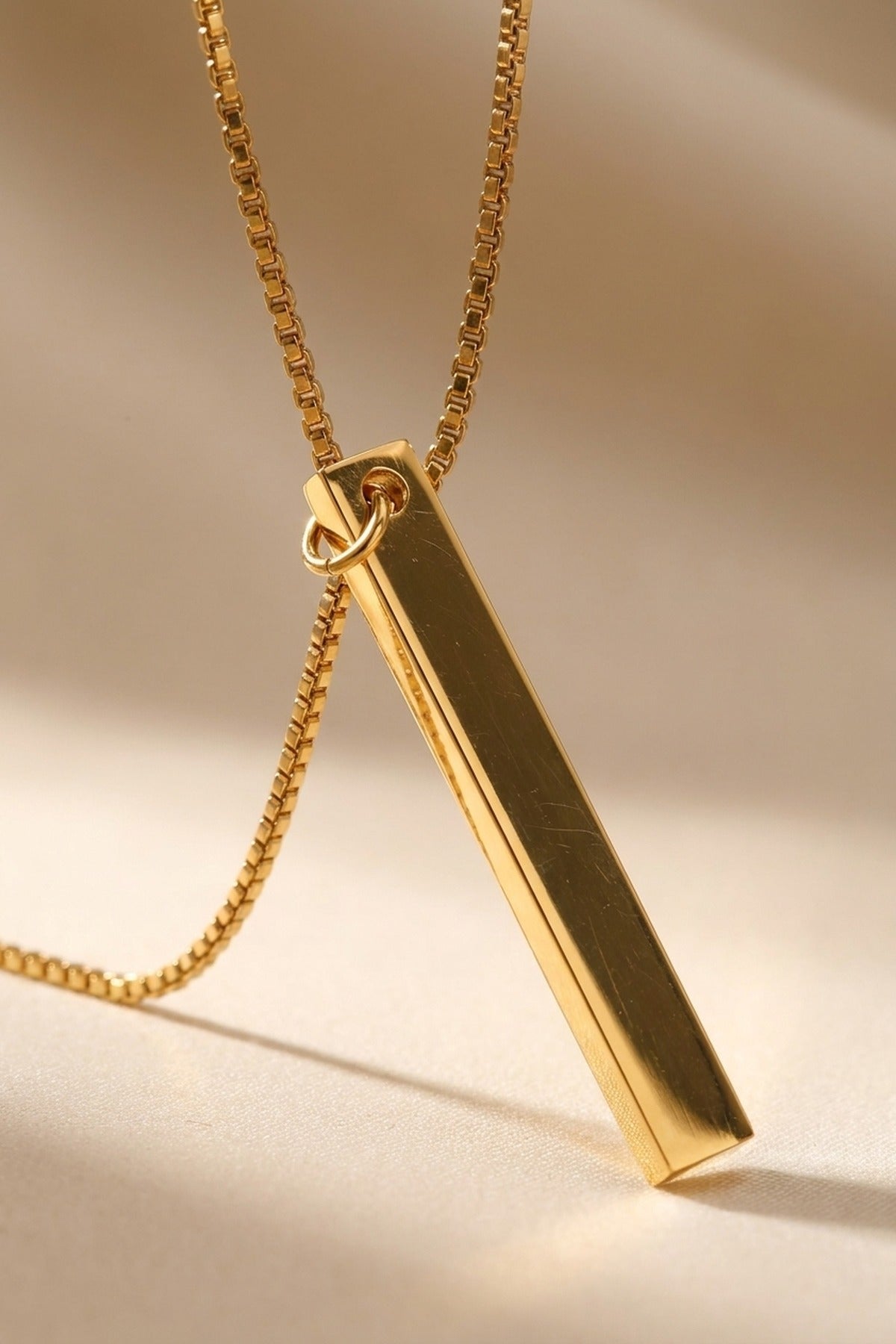 gold Devon Gold Tone Lariat Bar Pendant