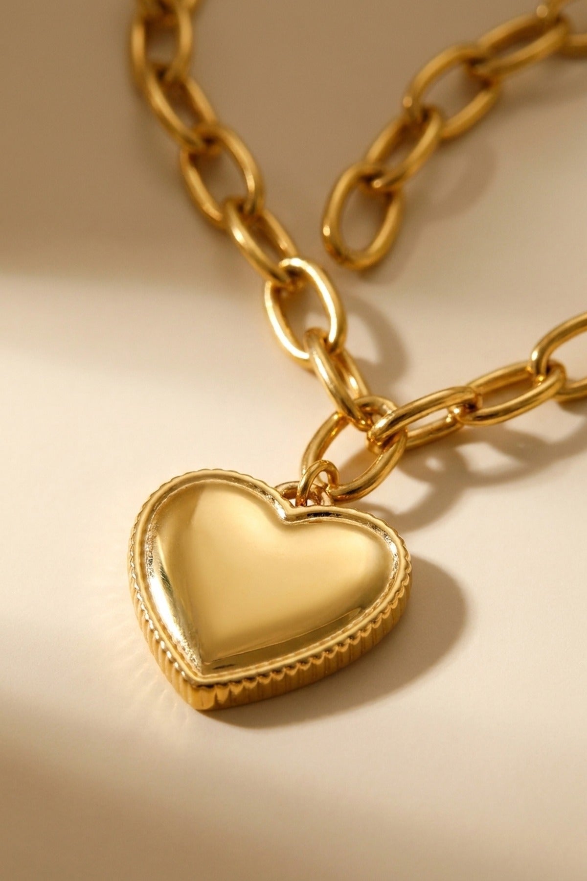 Gold Jaya Chunky Link Heart Pendant Necklace