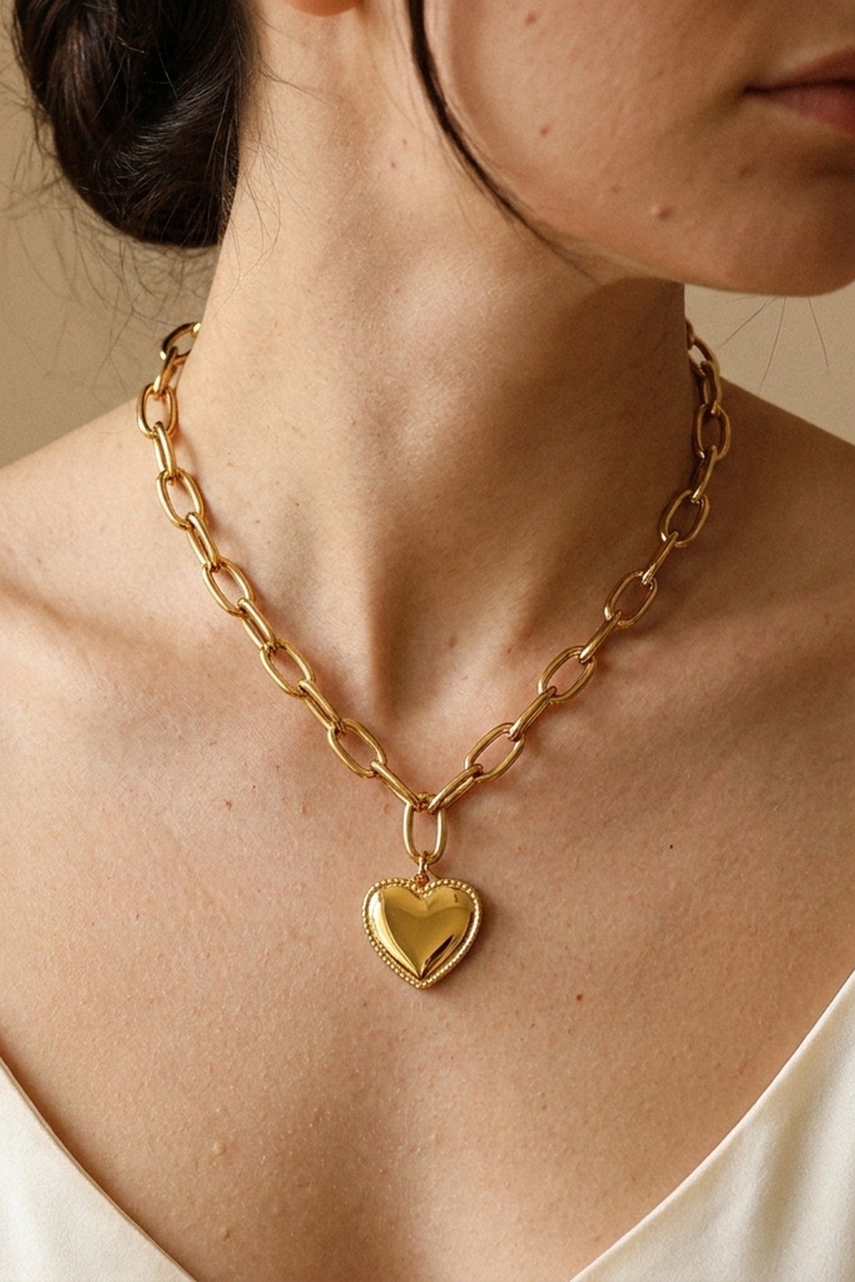 Gold Jaya Chunky Link Heart Pendant Necklace