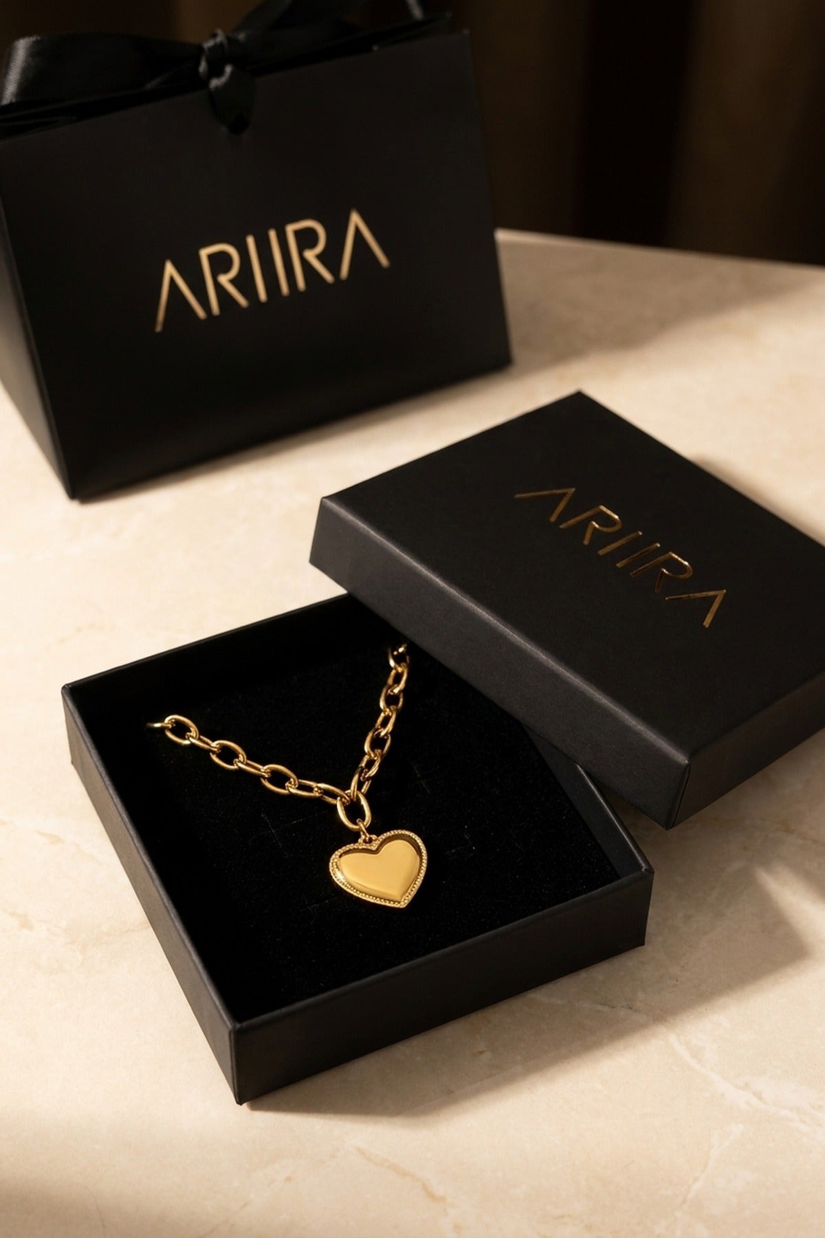 Gold Jaya Chunky Link Heart Pendant Necklace