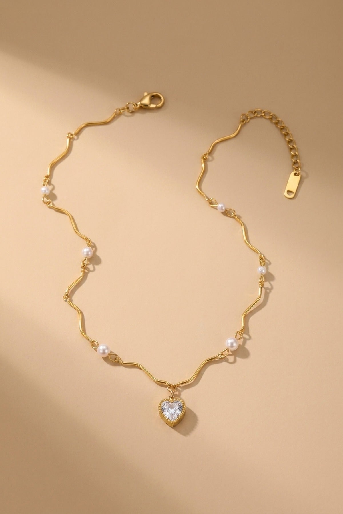 Gold Magnolia Wavy Chain Pearl