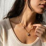 Gold Magnolia Wavy Chain Pearl
