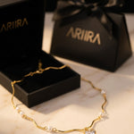 Gold Magnolia Wavy Chain Pearl
